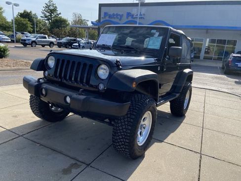 Used 2014 Jeep Wrangler Sport w/ Connectivity Group AWD/4WD image 4