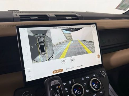 New 2026 Land Rover Defender 130 S image 31