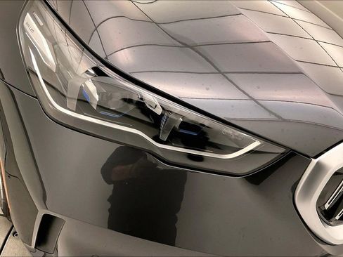 Used 2025 BMW i5 xDrive40 w/ Premium Package image 27