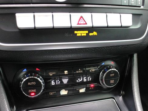 Used 2020 Mercedes-Benz GLA 250 w/ Convenience Package image 65