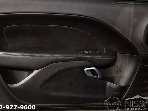Used 2018 Dodge Challenger R/T Scat Pack image 9