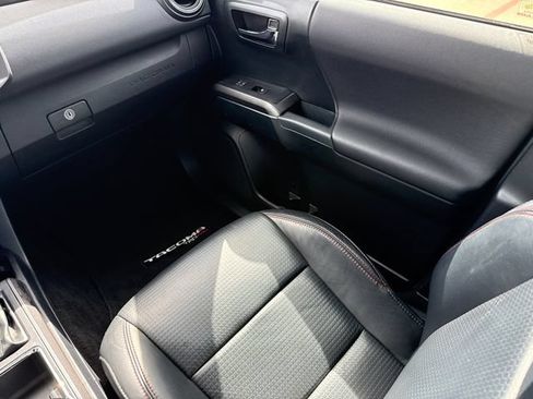Used 2017 Toyota Tacoma TRD Pro AWD/4WD image 15