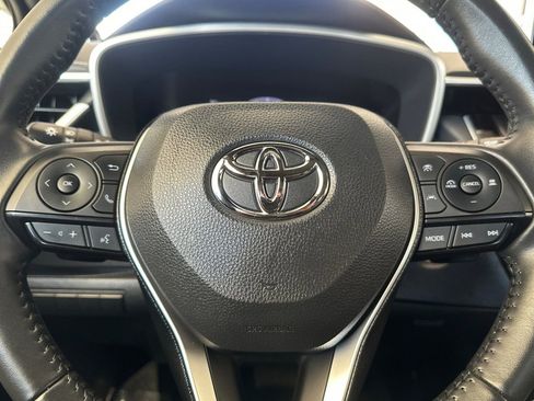Used 2025 Toyota Corolla XSE FWD image 23