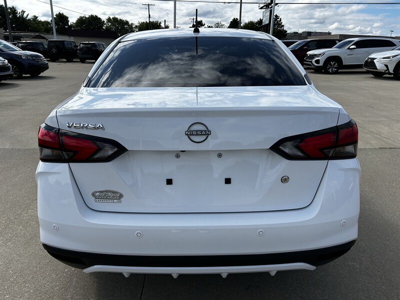 Used 2024 Nissan Versa S w/ S Plus Package FWD image 4