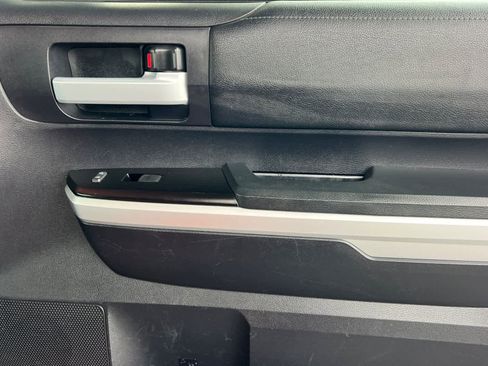 Used 2016 Toyota Tundra SR5 w/ TRD Off Road Package image 17