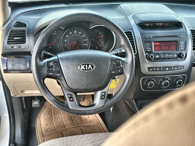 Used 2014 Kia Sorento LX FWD image 14