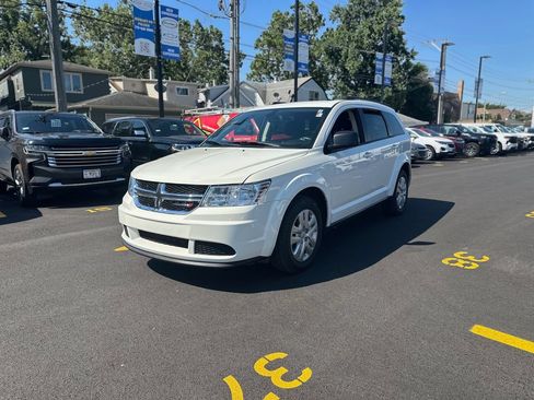 Used 2019 Dodge Journey SE FWD image 6