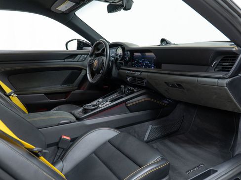 Used 2023 Porsche 911 Carrera GTS RWD image 28