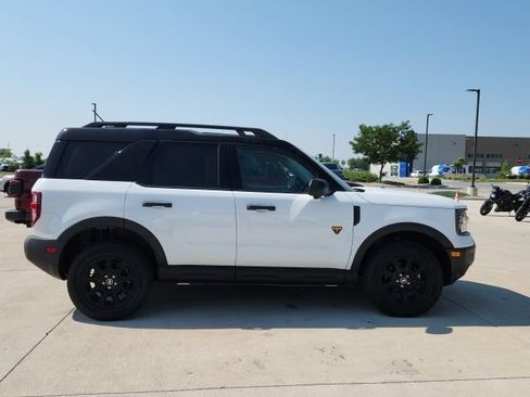 Certified 2025 Ford Bronco Sport Badlands AWD/4WD image 2