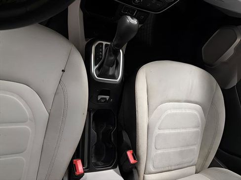 Used 2019 Jeep Renegade Latitude image 17