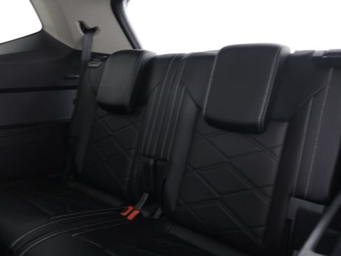 Used 2026 Volkswagen Atlas SE w/ Panoramic Sunroof Package AWD/4WD image 13
