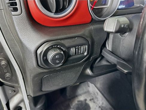 Used 2021 Jeep Gladiator Rubicon image 13