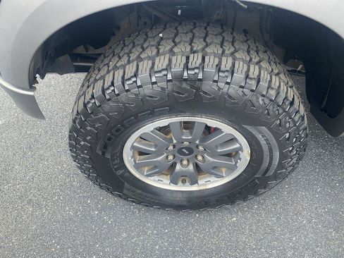 Used 2010 Ford F150 Raptor image 10