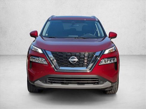 Used 2022 Nissan Rogue SV w/ SV Premium Package AWD/4WD image 2