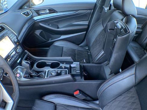 Used 2023 Nissan Maxima SR w/ Sport Mat Group image 21