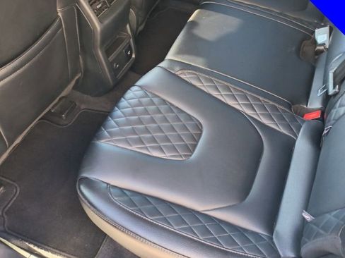 Used 2024 Ford Edge Titanium image 6