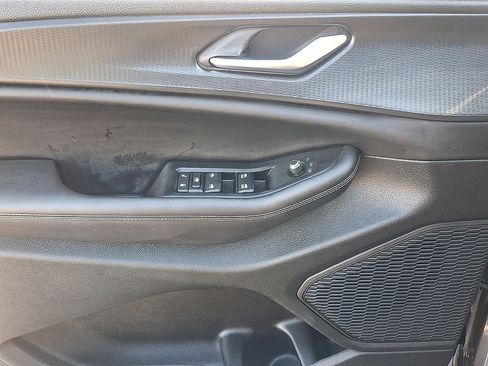 Certified 2023 Jeep Grand Cherokee Altitude AWD/4WD image 16