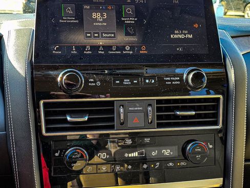 Used 2023 INFINITI QX80 Premium Select w/ All-Season Package image 15