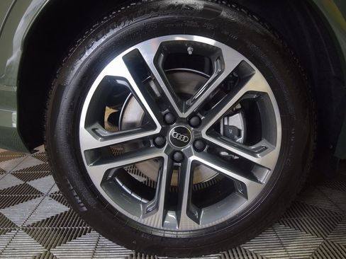 New 2025 Audi Q5 Prestige image 11