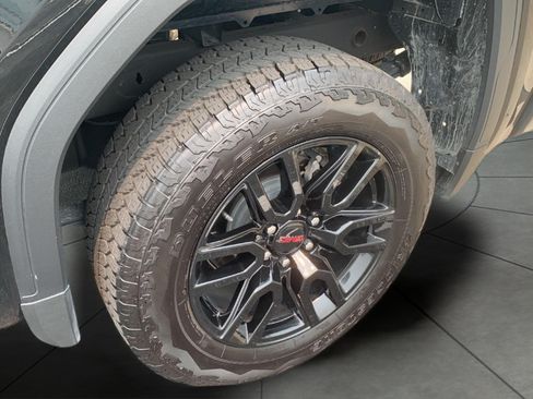 Used 2024 GMC Sierra 1500 Elevation AWD/4WD image 19