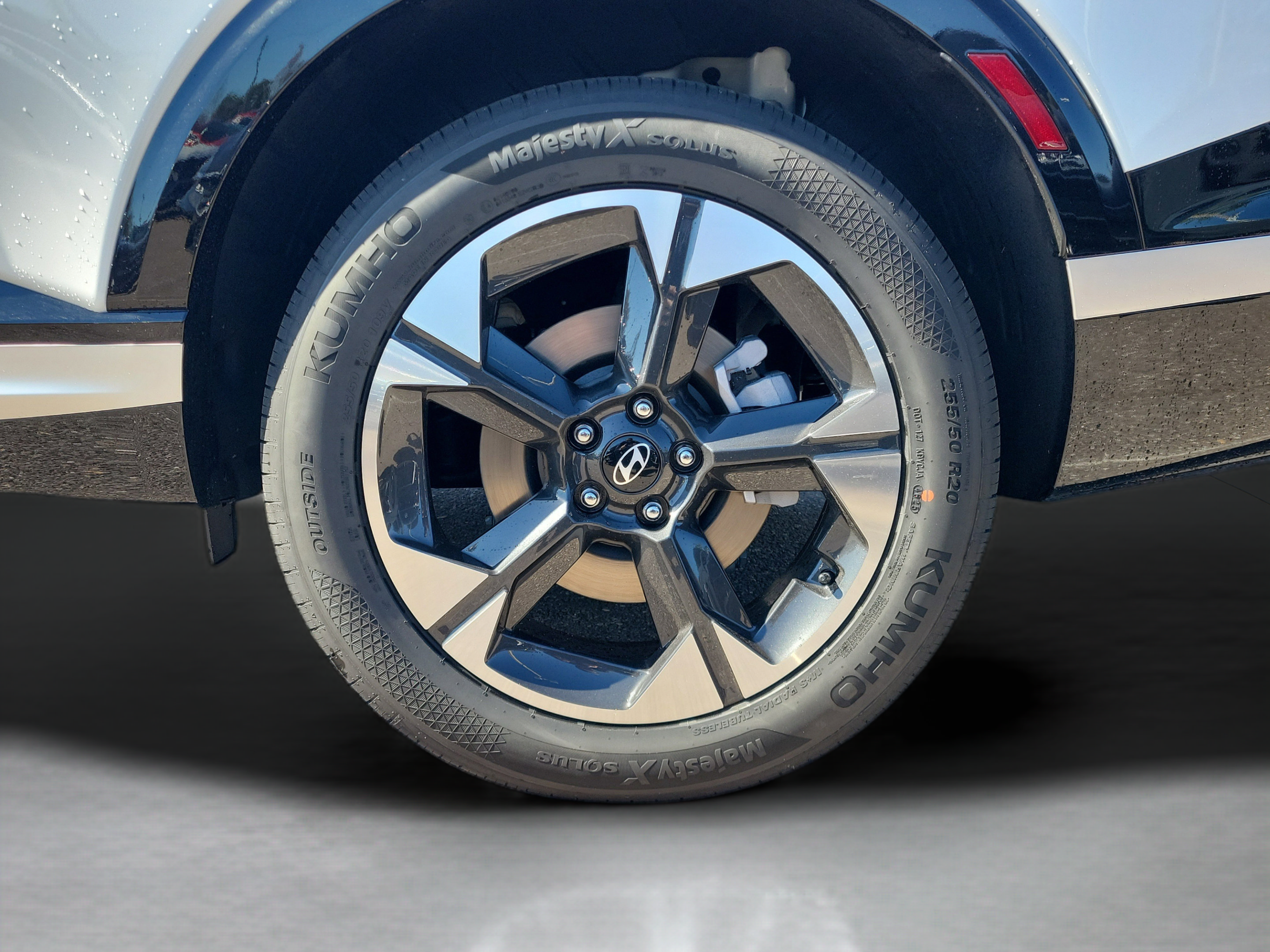 Certified 2026 Hyundai Palisade Limited FWD image 35