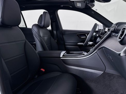 New 2026 Mercedes-Benz GLC 300 image 6
