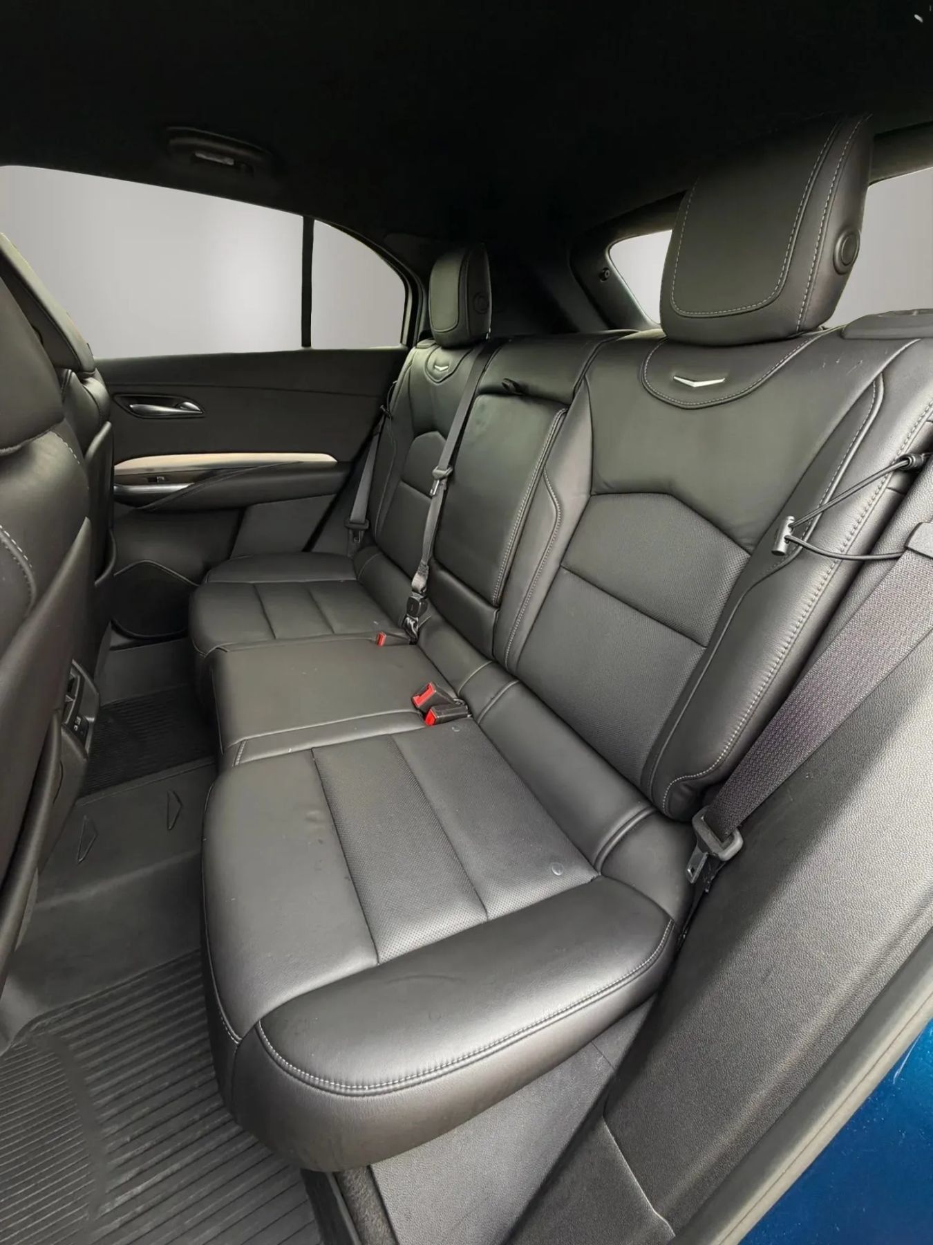 Used 2019 Cadillac XT4 Premium Luxury w/ Technology Package AWD/4WD image 12