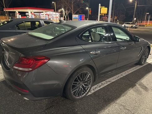 Used 2019 Genesis G70 2.0T Advanced image 5