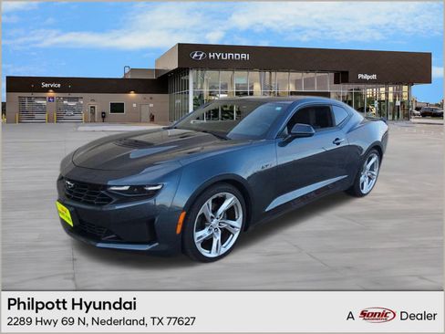 Used 2020 Chevrolet Camaro LT image 1