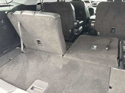 Used 2023 Ford Explorer XLT w/ Equipment Group 202A image 26