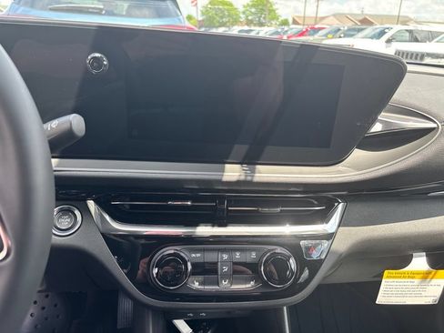 New 2026 Buick Envista Sport Touring w/ Convenience I Package FWD image 14