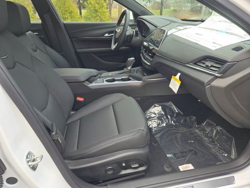 New 2025 Cadillac CT4 Premium Luxury image 10