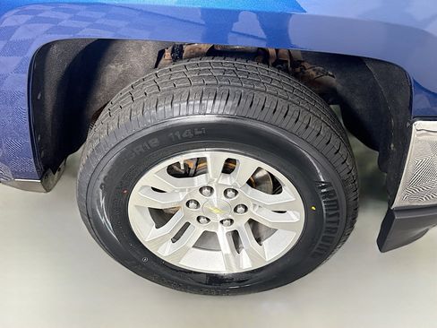 Used 2017 Chevrolet Silverado 1500 LT w/ All Star Edition image 31