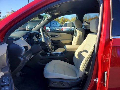 Certified 2023 Chevrolet Traverse LT w/ LPO, Floor Liner Package image 22