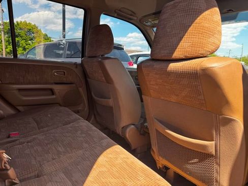 Used 2004 Honda CR-V LX image 13