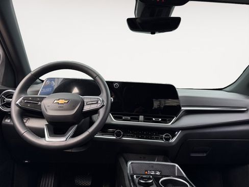 Certified 2025 Chevrolet Equinox LT w/ Convenience Package II AWD/4WD image 9