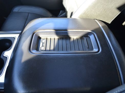 Used 2016 GMC Sierra 1500 SLT w/ SLT Premium Package image 26