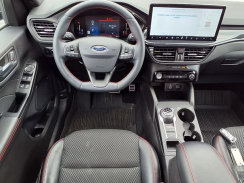 Used 2024 Ford Escape ST-Line w/ Tech Pack #1 AWD/4WD image 4
