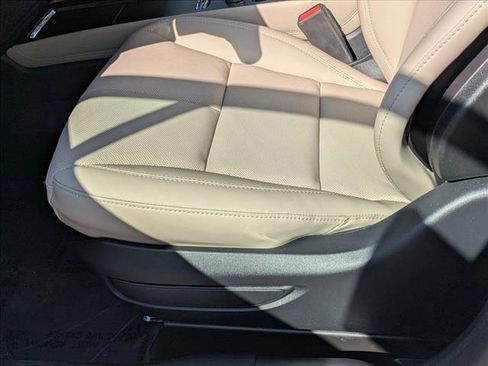 New 2026 Lincoln Corsair Reserve image 4