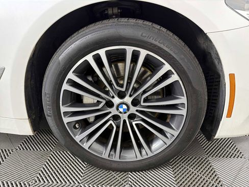 Used 2018 BMW 530i image 10