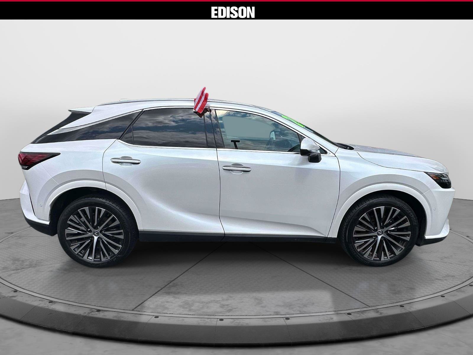 Used 2023 Lexus RX 350 Premium Plus w/ Cold Area Package AWD/4WD image 3