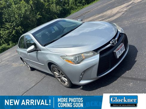 Used 2017 Toyota Camry SE w/ Protection Package (Q2) FWD image 3