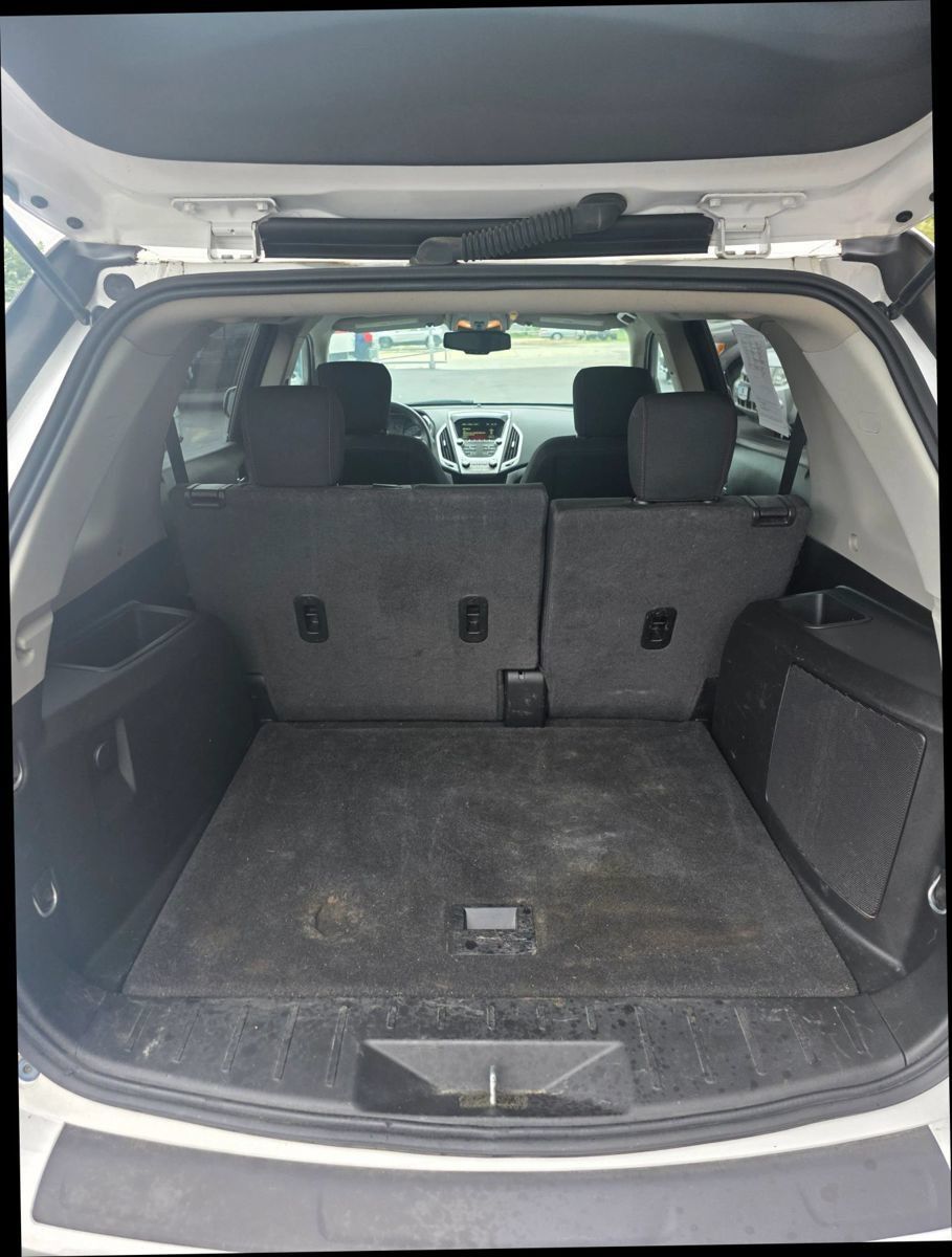Used 2017 GMC Terrain SLE FWD image 14