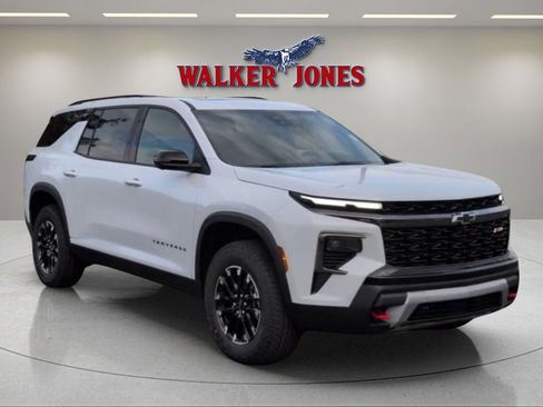 New 2026 Chevrolet Traverse Z71 w/ Enhanced Driving Package image 1