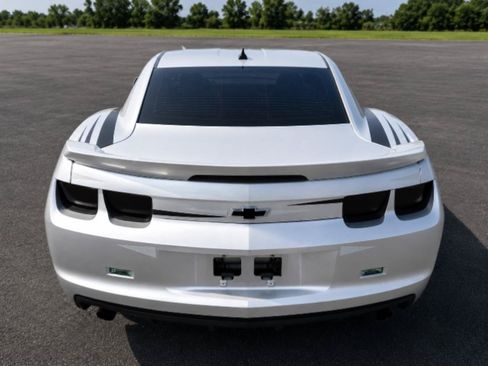Used 2010 Chevrolet Camaro LT RWD image 3