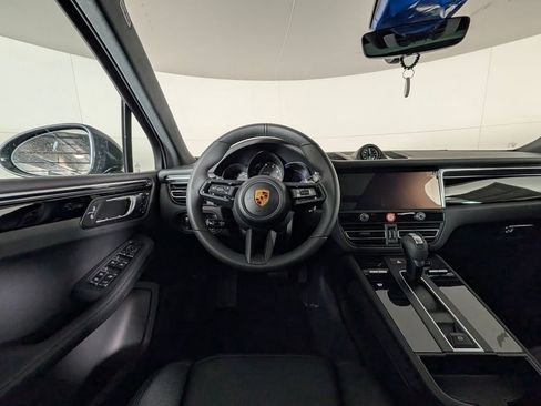 New 2026 Porsche Macan image 21