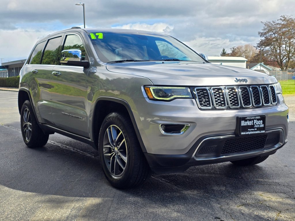 Used 2017 Jeep Grand Cherokee Limited w/ Luxury Group II AWD/4WD image 8