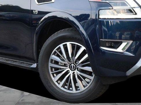 Used 2022 Nissan Armada SL AWD/4WD image 3