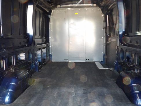 Used 2020 Ford Transit 250 Medium Roof RWD image 36