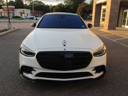 Used 2021 Mercedes-Benz S 580 4MATIC Sedan image 3